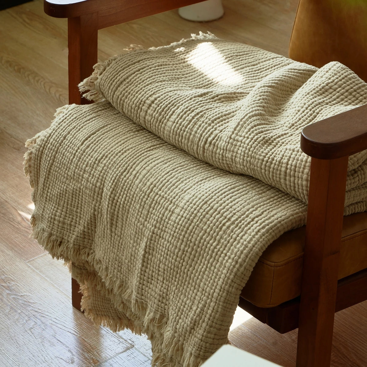Four-Layer Cotton Gauze Throw Blanket with Tassels – Reversible Muslin Sofa Coverlet for Living Room & Bedroom | Thomler