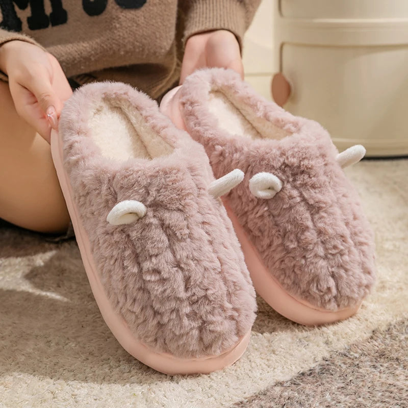 Cozy Fleece-Lined Indoor-Outdoor Slippers for Women – Slip-On House Shoes with Anti-Skid Sole and Ultra-Soft Lining | Thomler