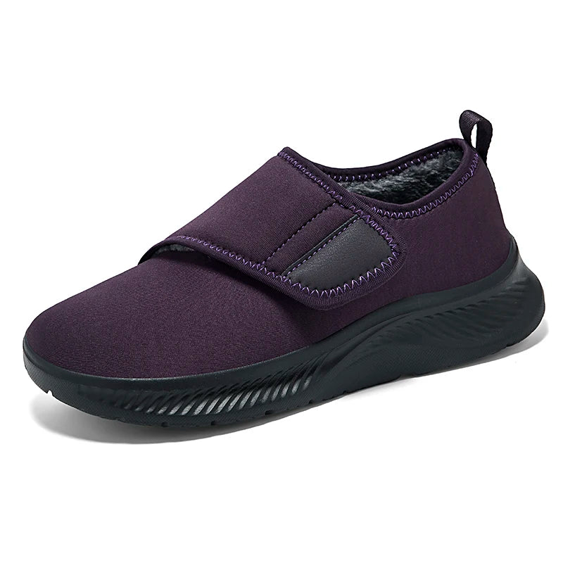 Adjustable Comfort Slippers for Swollen Feet – Hook-and-Loop Indoor Footwear with Plush Lining & Open Design for Bunions | Thomler