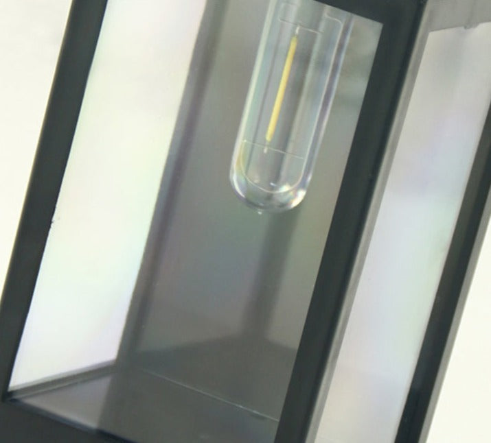 Solar Fence Light with Dusk-to-Dawn Sensor for Outdoor Pathways | Thomler