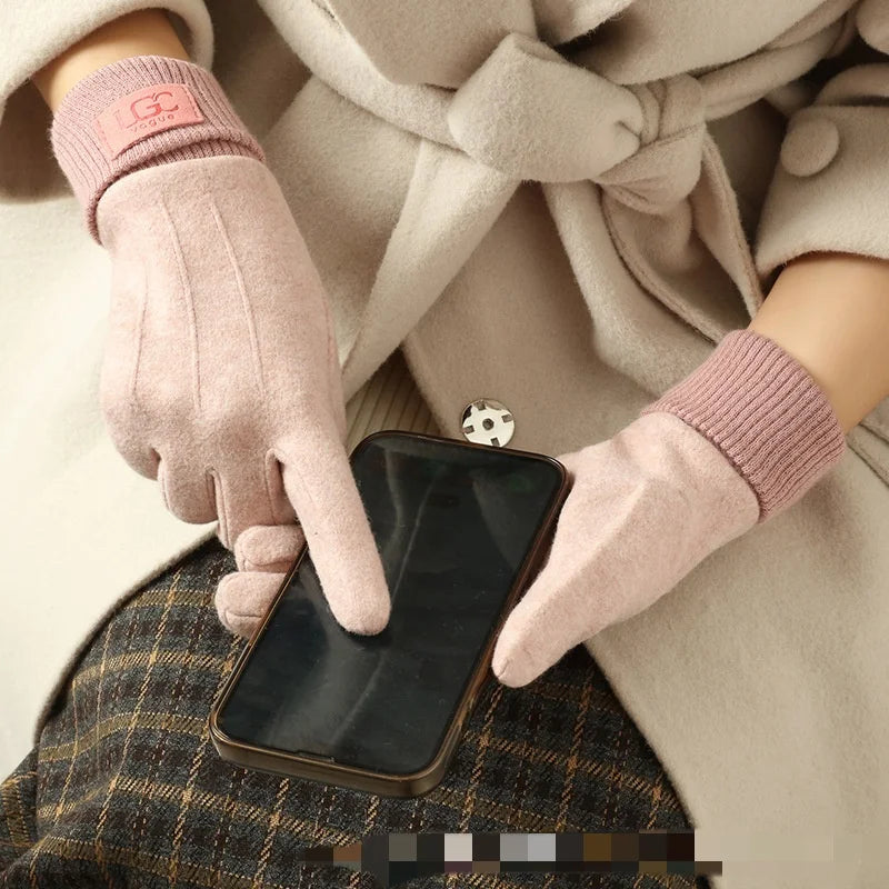 Soft Fleece-Lined Touchscreen Gloves for Women – Full-Finger Design for Cold Weather Cycling, Outdoor Activities & Everyday Warmth | Thomler