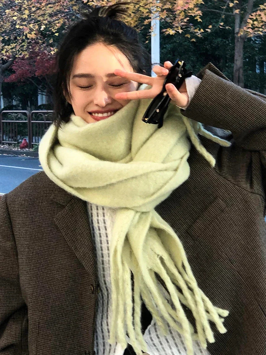 Women's Fringed Pashmina Scarf – Oversized Winter Wrap in Solid Colors | Thomler