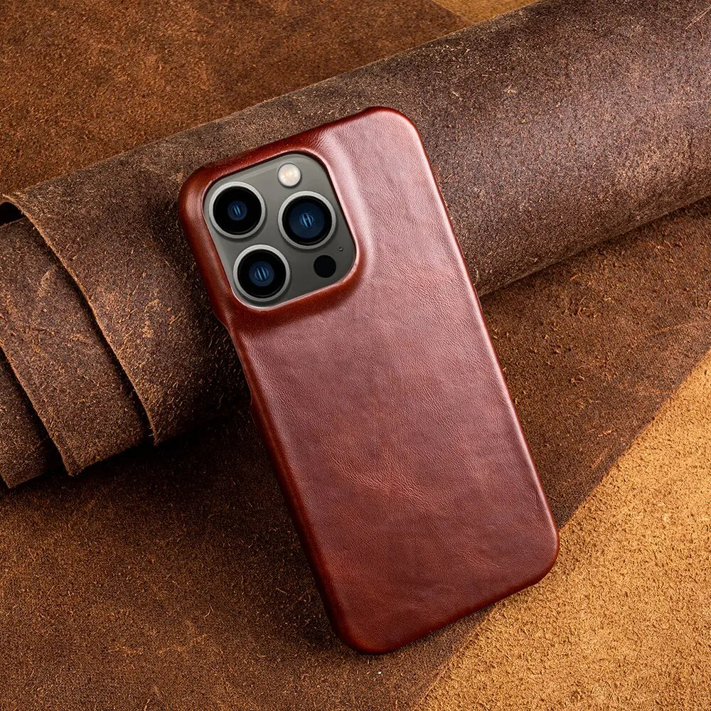 Handcrafted Full-Grain Cowhide iPhone Case – Shock-Absorbing Edge Protection with Raised Camera Lip and Port Precision | Thomler