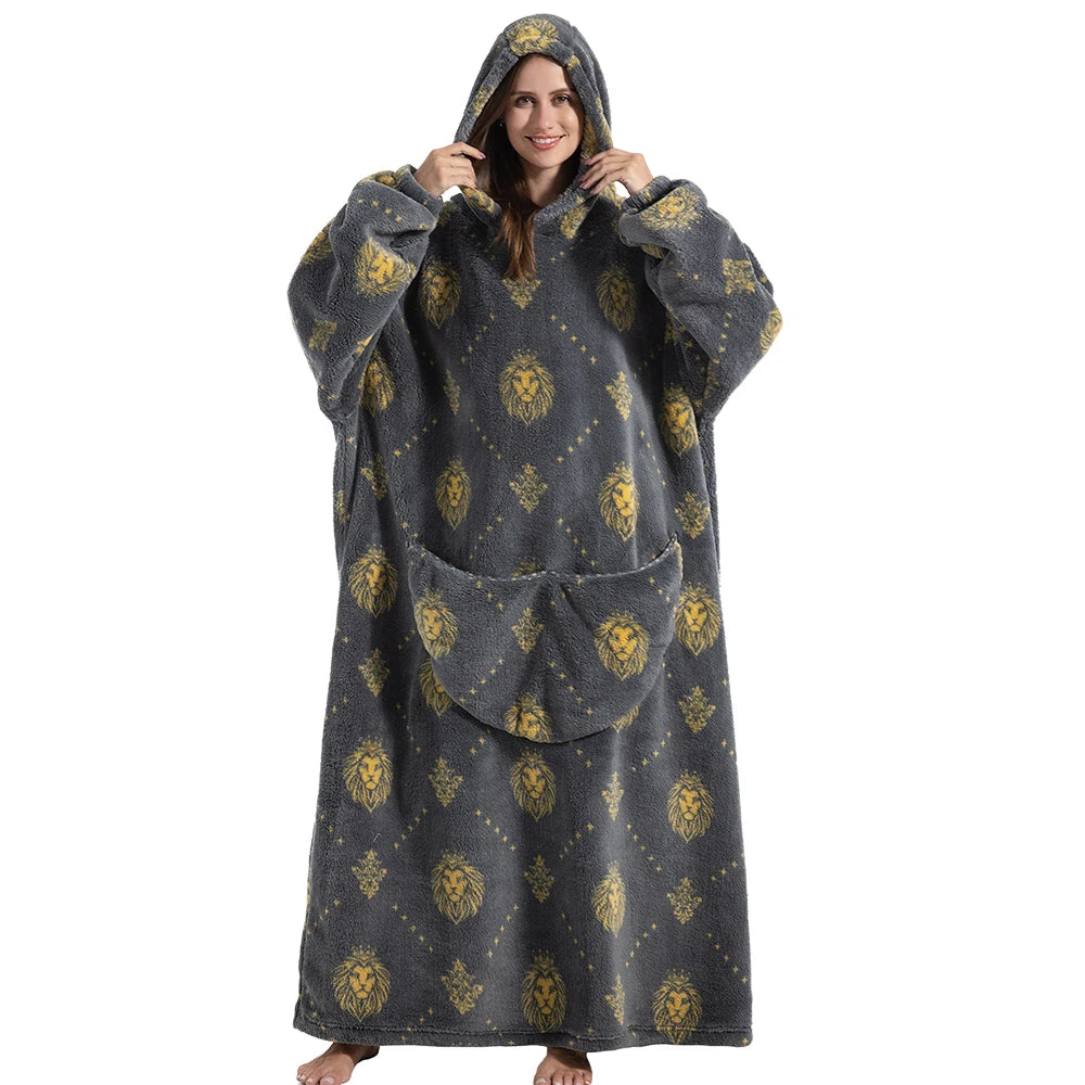 Oversized Wearable Throw with Sleeves – Ultra-Plush Hooded Wrap for All-Day Comfort – Sherpa Fleece Loungewear for Men & Women | Thomler