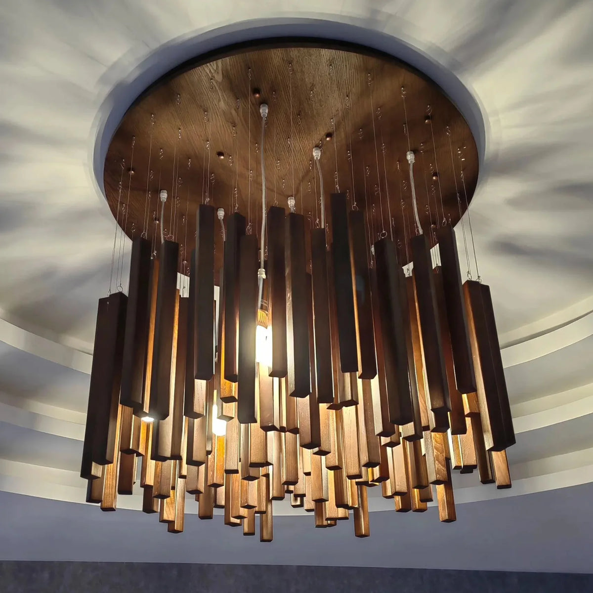 Sculptural Timber Ring Chandelier with Integrated LED – Modern Japanese-Inspired Design for Dining Room & Bedroom | Thomler