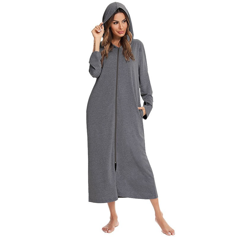 Zip-Front Hooded Bathrobe for Women – Soft Fleece Robe with Pockets & Full Zipper – Cozy Loungewear for Home, After Shower, Maternity | Thomler