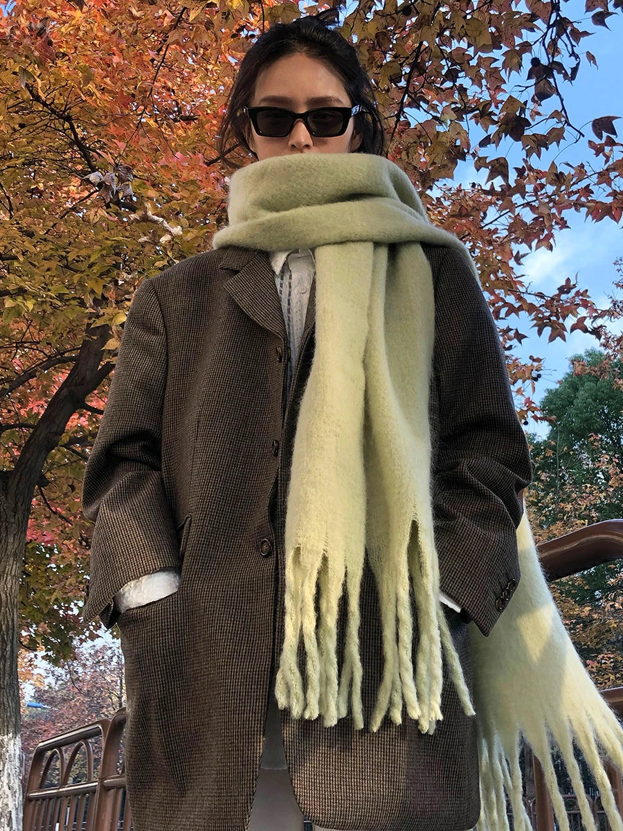 Women's Fringed Pashmina Scarf – Oversized Winter Wrap in Solid Colors | Thomler