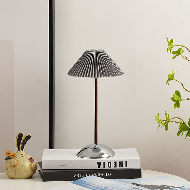 Table Lamp Iron 11.7 in USB Plug-In Scandinavian Style Bedside Living Room Bedroom Study Light | Thomler