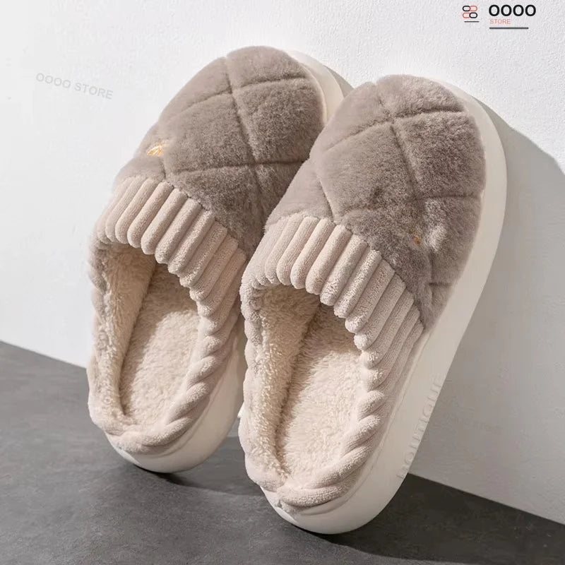 Plush Checkered House Slippers – Cozy Fleece Indoor Footwear with Thick Cushioned Sole for Men & Women | Thomler
