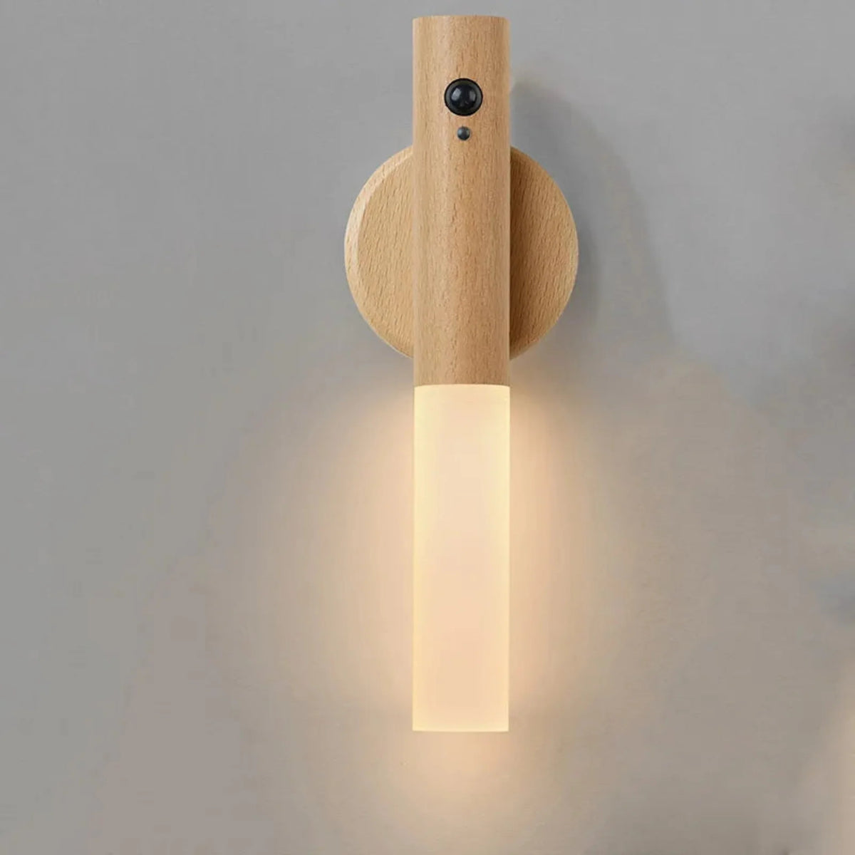 Motion-Sensing LED Night Light – Rechargeable Wall Mount for Hallways & Stairs | Thomler