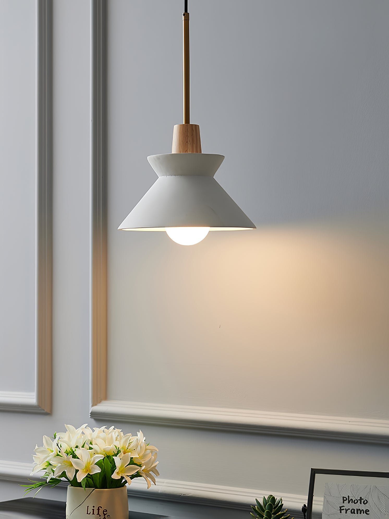 Pendant Light Resin Wood 8.7 in Dining Room Kitchen Island Hanging Ceiling Lamp Scandinavian Style | Thomler