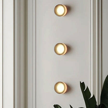 Minimalist LED Bar Light for Walls – Adjustable Brightness, Sleek Metal Frame | Thomler