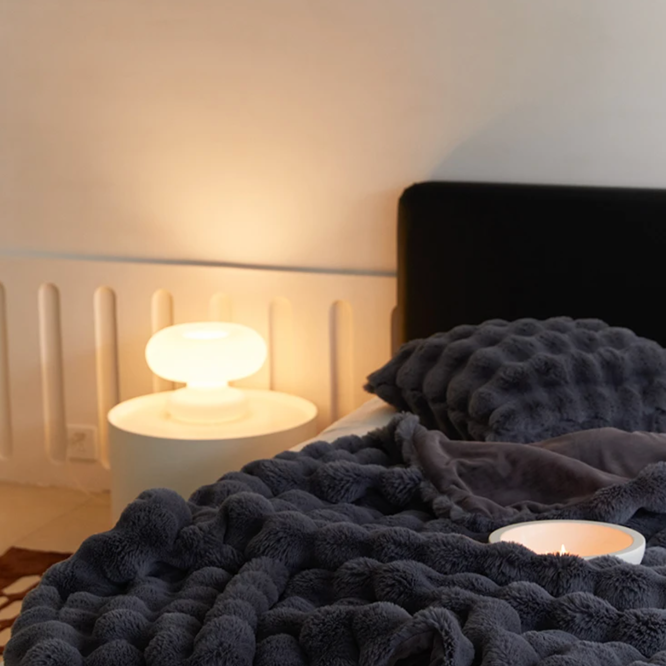 Throw Blanket Faux Rabbit Fur 63 in x 79 in Soft Cozy Living Room Bedroom Decor | Thomler