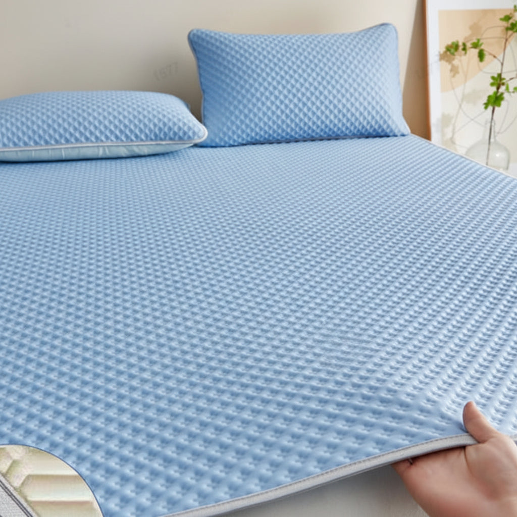 Foldable Cooling Sleep Mat for Summer – Breathable Waffle Texture Bed Pad with Soft Touch Surface – Portable Bedding Topper for Hot Weather | Thomler