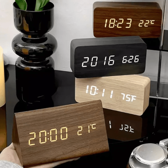 Voice-Activated Wooden LED Clock – Natural Grain Display for Bedroom or Living Room | Thomler