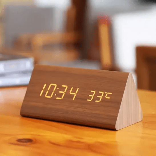 Voice-Activated Wooden LED Clock – Natural Grain Display for Bedroom or Living Room | Thomler