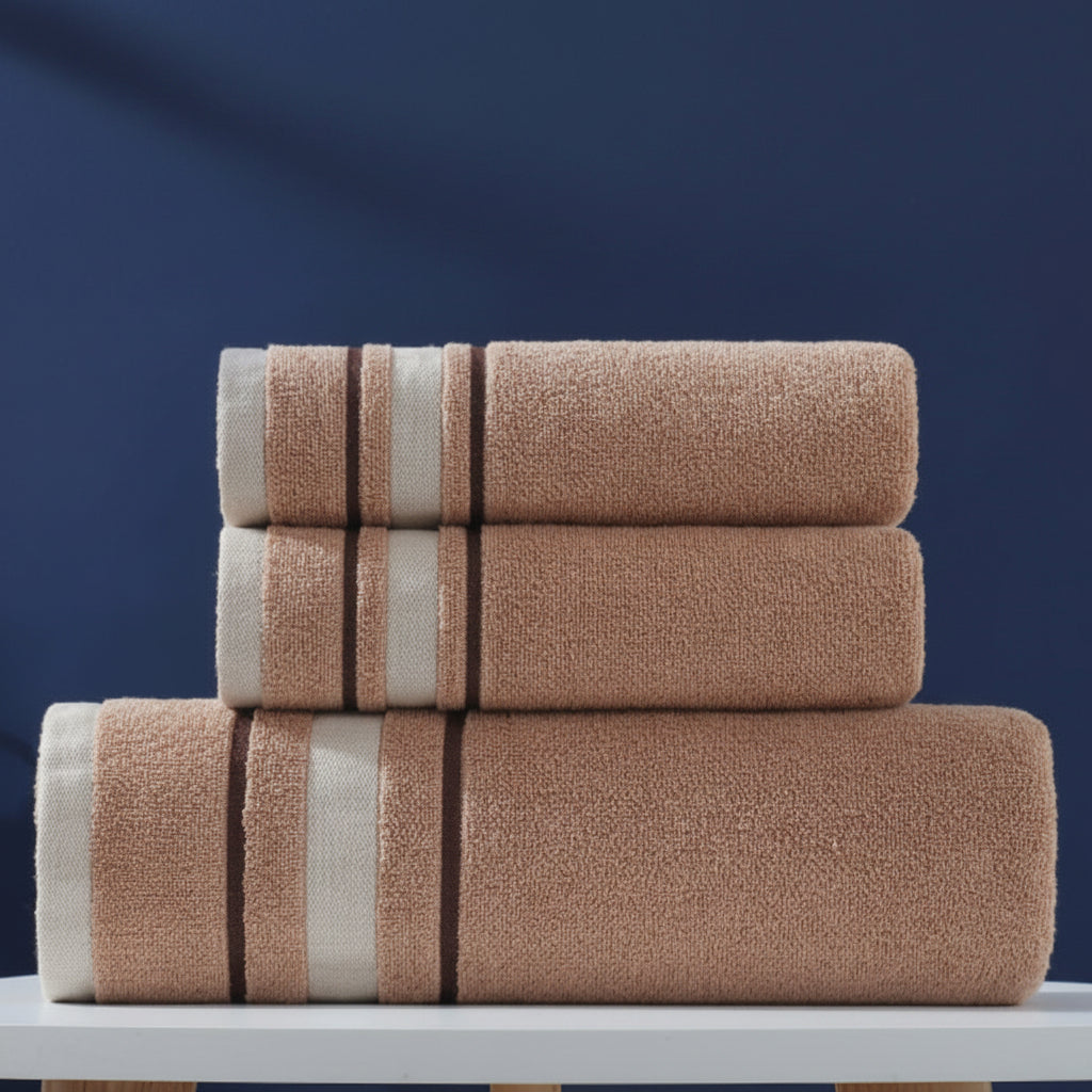 Plush Cotton Bath Towel Set – Ultra-Soft Absorbent Bathroom Towels for Home, Guest Bath, Shower & Spa – Classic Everyday Comfort | Thomler