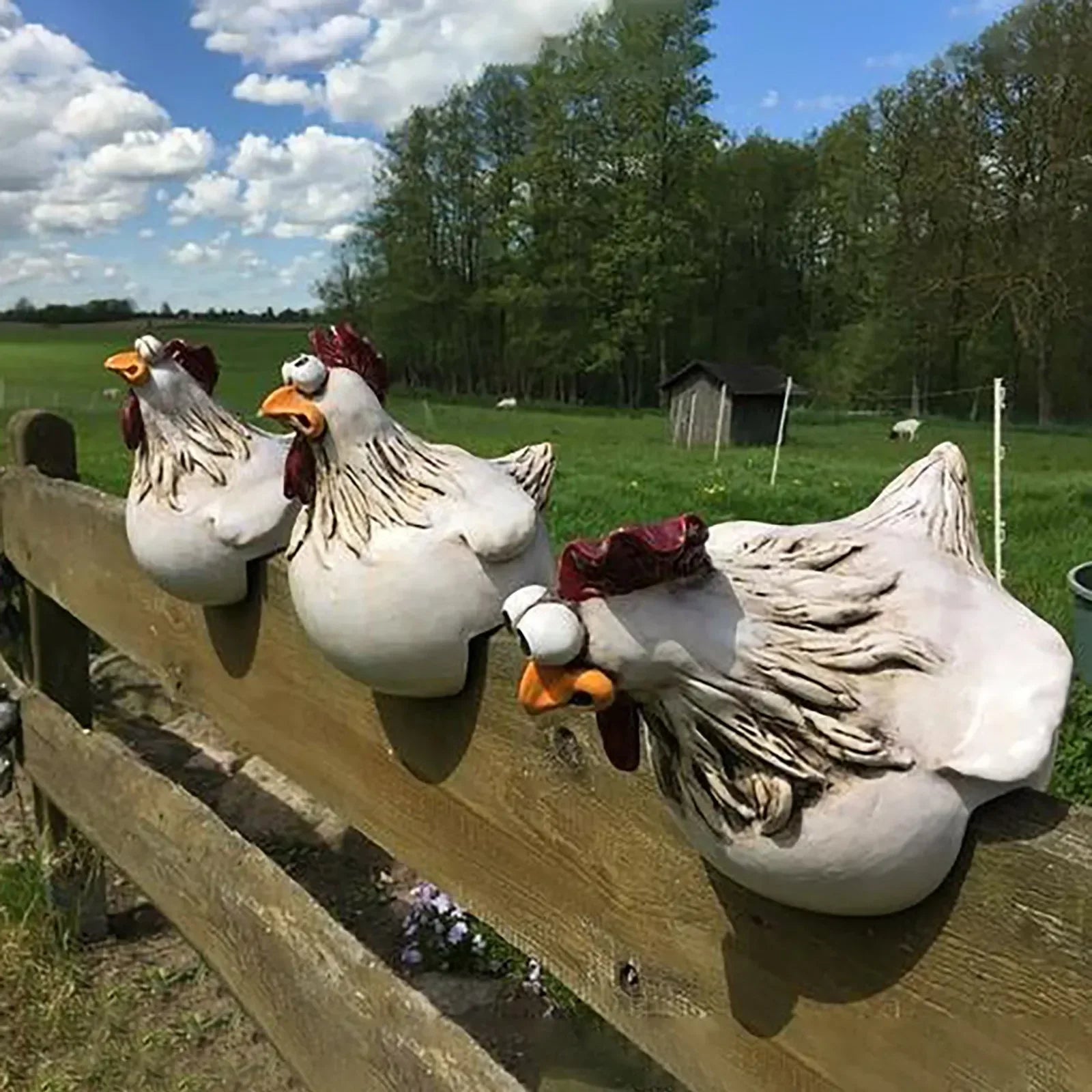 Garden Fence Ornament Resin Chicken 14.0 cm White Outdoor Farmhouse Wall Hanging Decoration Backyard Humorous Animal Figure | Thomler