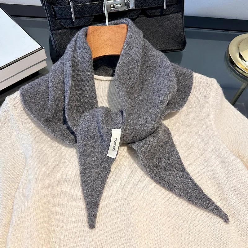Pure Wool Triangle Scarf for Women – Oversized Warm Wrap Shawl in Solid Colors for Fall & Winter | Thomler