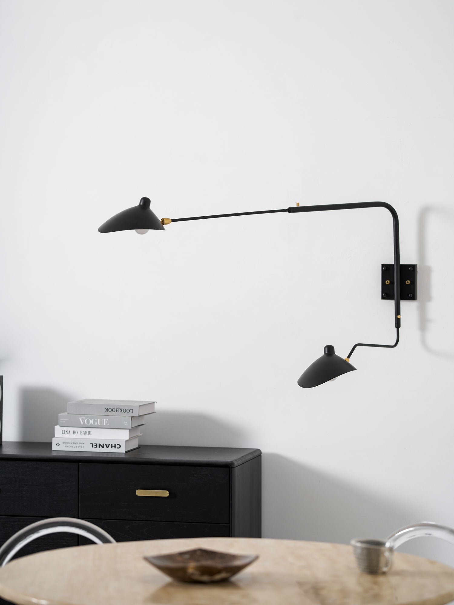 One-Arm Adjustable Wall Sconce 47–55 in Metal LED Indoor Lighting Modern Design | Thomler