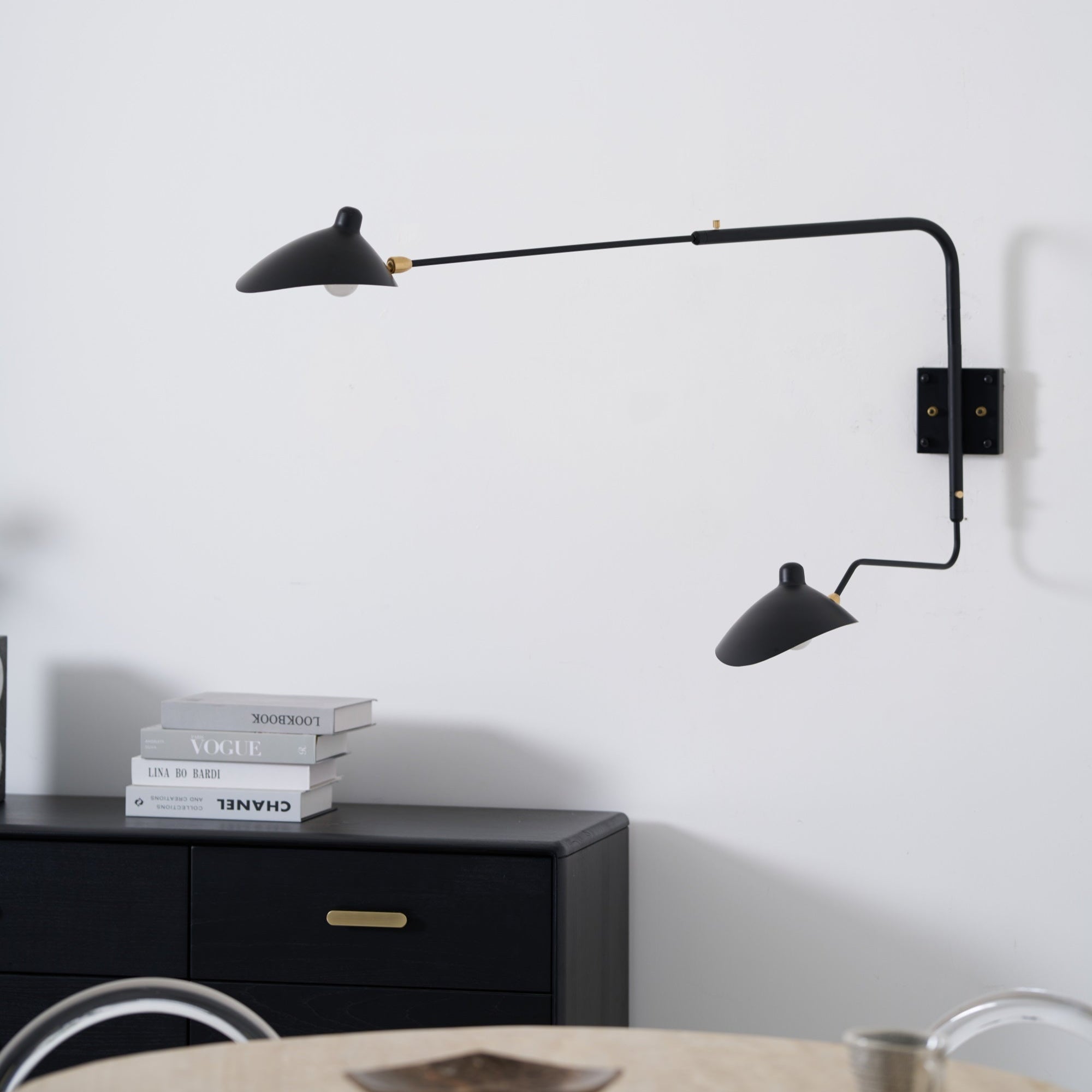 One-Arm Adjustable Wall Sconce 47–55 in Metal LED Indoor Lighting Modern Design | Thomler