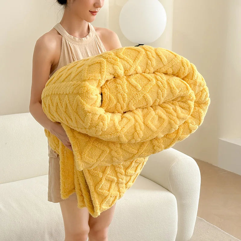 Plush Polyester Throw Blanket – Cozy Solid Color for Couch, Bed, Travel | Thomler