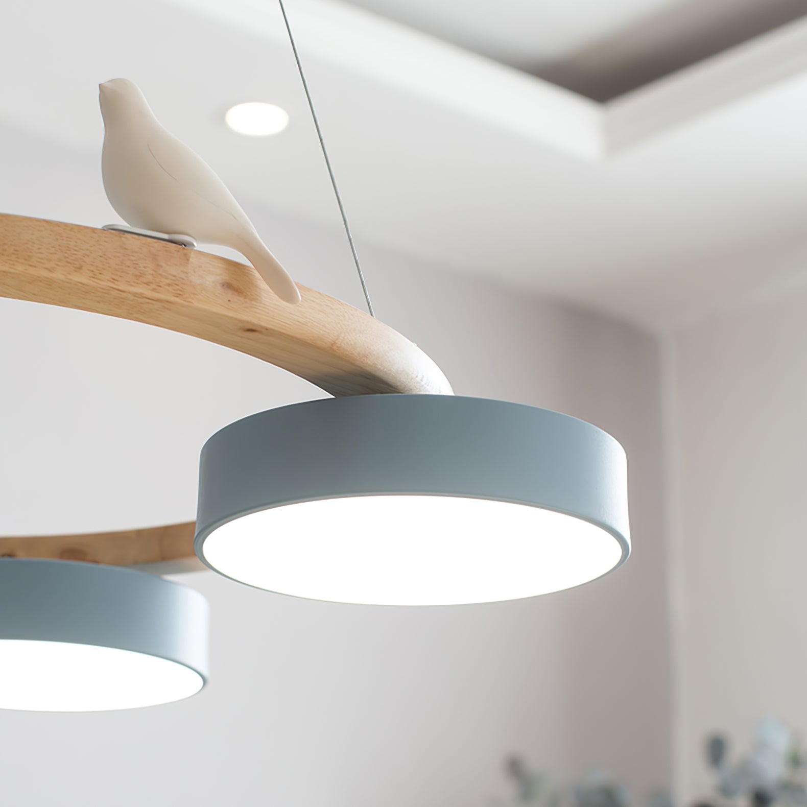 Chandelier Wood Round 25.6 in 4-Light Adjustable Indoor Ceiling Fixture Modern Dining Room Living Room Lighting | Thomler