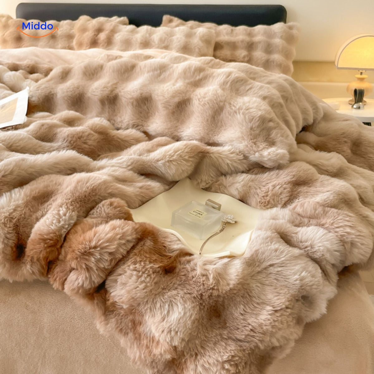 Faux Rabbit Fur 4-Piece Bedding Set – Ultra-Soft Plush Duvet Cover, Sheet & Pillowcases for Year-Round Cozy Warmth | Thomler