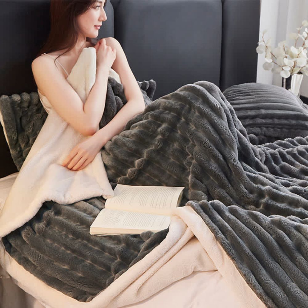 Reversible Microfiber Throw Blanket – Ultra-Soft Dual-Texture Plush for Couch, Bed & Layering | Thomler