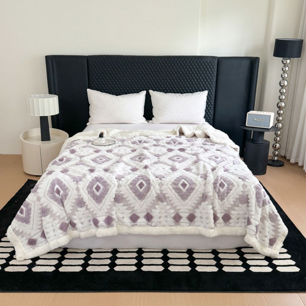 Diamond Pattern Two-Layer Microfiber Blanket for Bed Couch & Chair All Season Warmth Retro Style Soft Breathable Machine Washable | Thomler