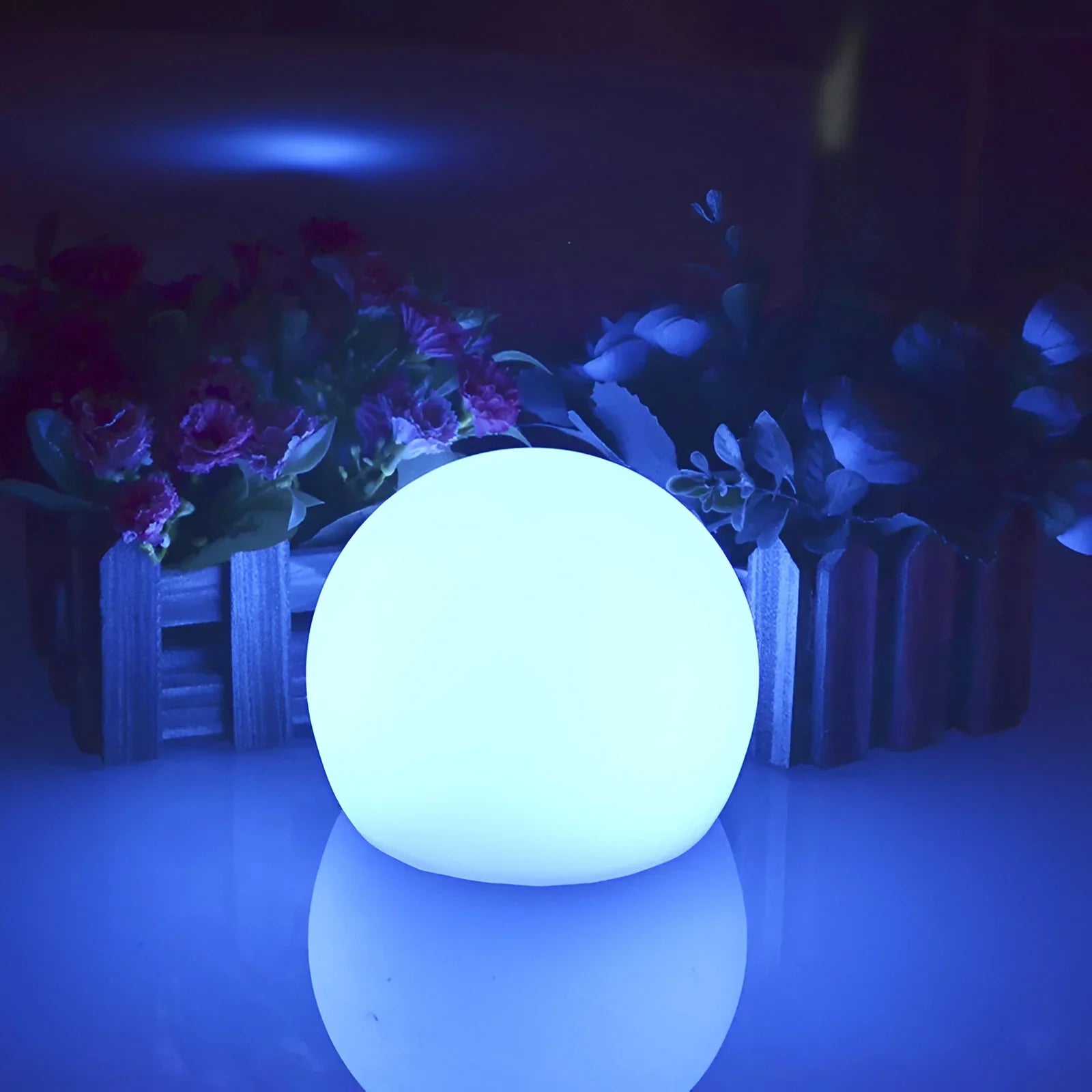 Rechargeable LED Sphere Light for Outdoor & Indoor Use – Cordless Color-Changing Globe Lamp for Patio, Yard, Deck & Events | Thomler