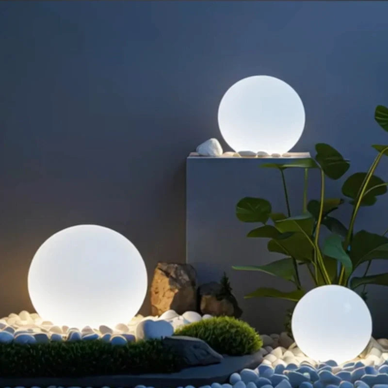 Color-Changing LED Sphere Lamp – 16 Hues, Solar/USB Rechargeable, Indoor/Outdoor Mood Lighting with Remote Control | Thomler