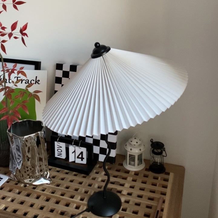 Metal Table Lamp 16.9 in Pleated Fabric Shade Curved Base Bedroom Living Room Nordic Minimalist Desk Lighting | Thomler