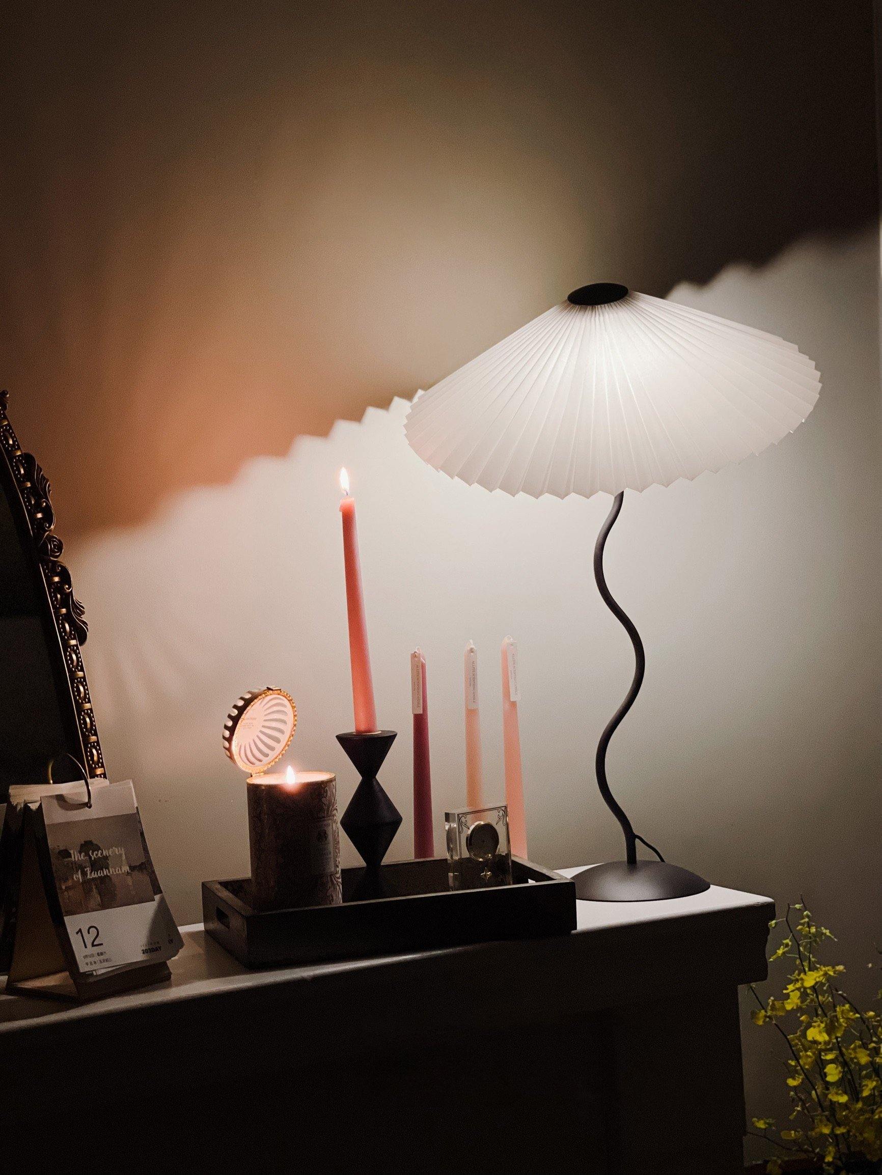 Metal Table Lamp 16.9 in Pleated Fabric Shade Curved Base Bedroom Living Room Nordic Minimalist Desk Lighting | Thomler