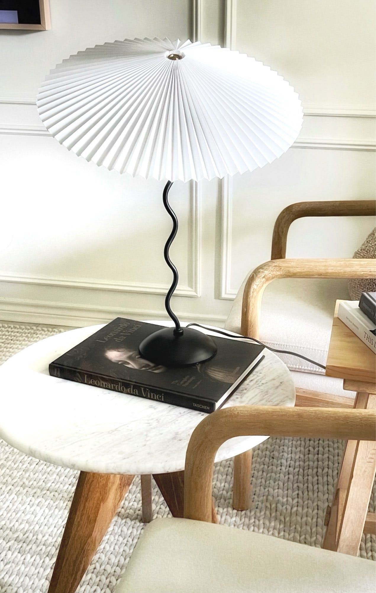 Metal Table Lamp 16.9 in Pleated Fabric Shade Curved Base Bedroom Living Room Nordic Minimalist Desk Lighting | Thomler