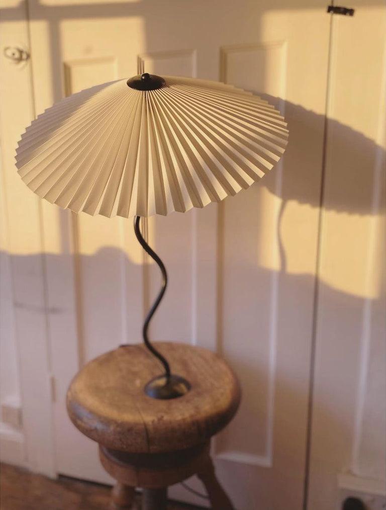 Metal Table Lamp 16.9 in Pleated Fabric Shade Curved Base Bedroom Living Room Nordic Minimalist Desk Lighting | Thomler