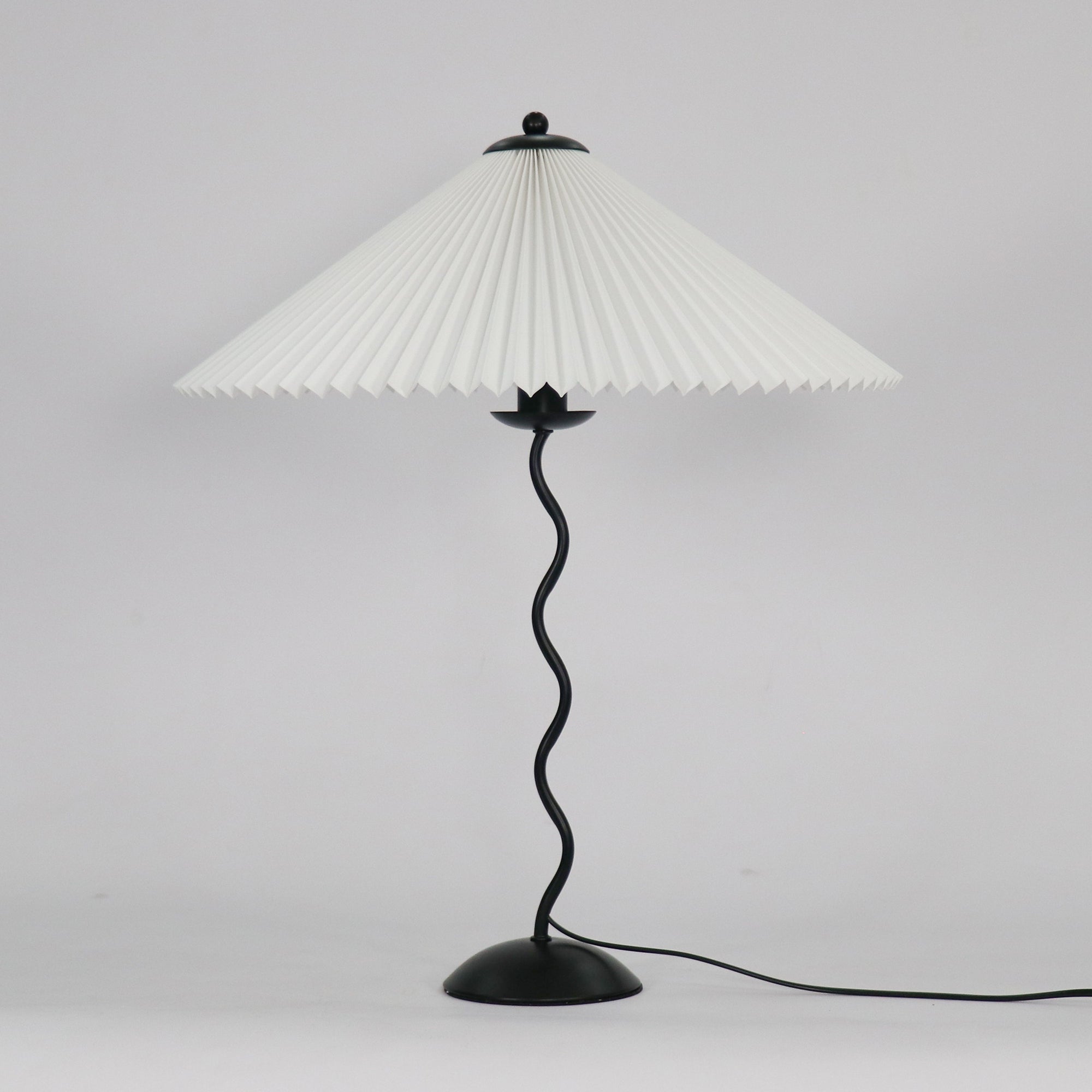 Metal Table Lamp 16.9 in Pleated Fabric Shade Curved Base Bedroom Living Room Nordic Minimalist Desk Lighting | Thomler
