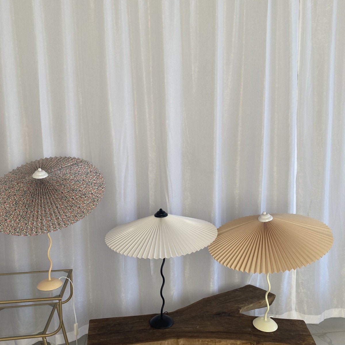 Metal Table Lamp 16.9 in Pleated Fabric Shade Curved Base Bedroom Living Room Nordic Minimalist Desk Lighting | Thomler