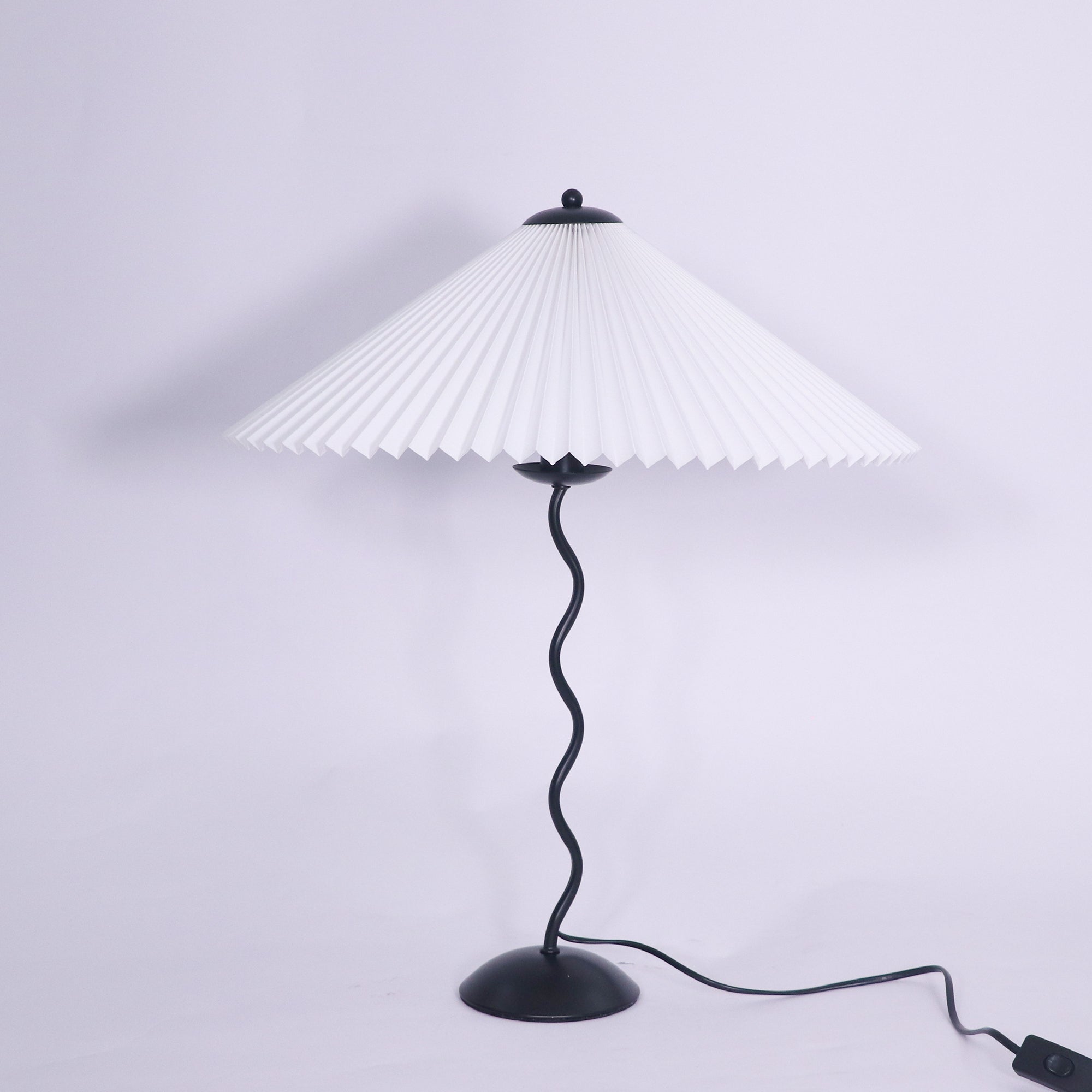 Metal Table Lamp 16.9 in Pleated Fabric Shade Curved Base Bedroom Living Room Nordic Minimalist Desk Lighting | Thomler