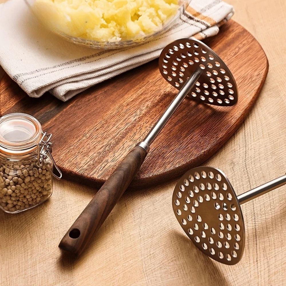 Potato Masher Stainless Steel Wooden Handle Vegetable Puree Kitchen Tool Comfortable Grip Manual Food Press | Thomler