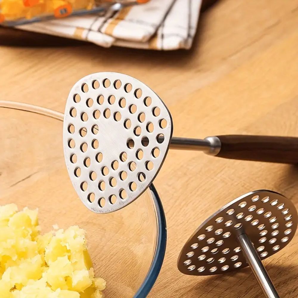 Potato Masher Stainless Steel Wooden Handle Vegetable Puree Kitchen Tool Comfortable Grip Manual Food Press | Thomler