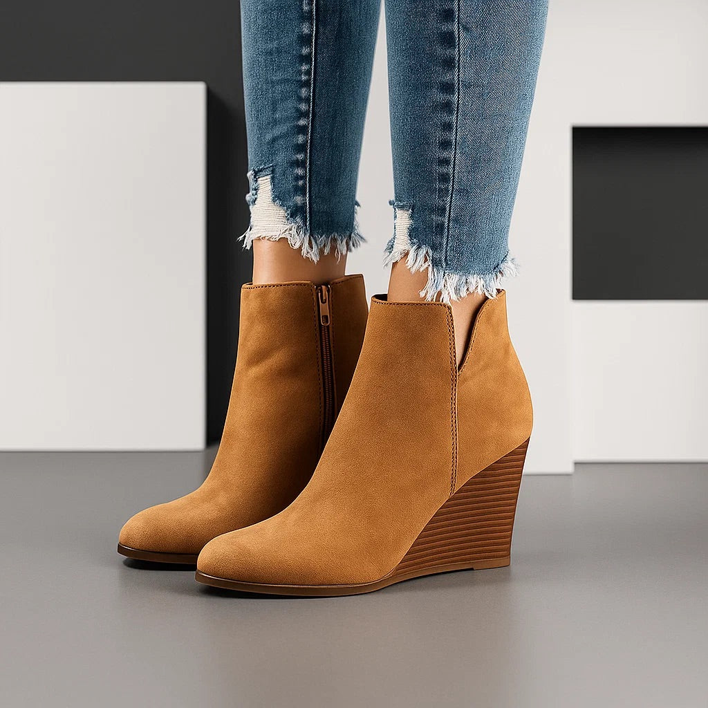 Women's Wedge Bootie with Sculpted Topline Opening – Layered Heel & Soft Upper for Daily Versatility | Thomler