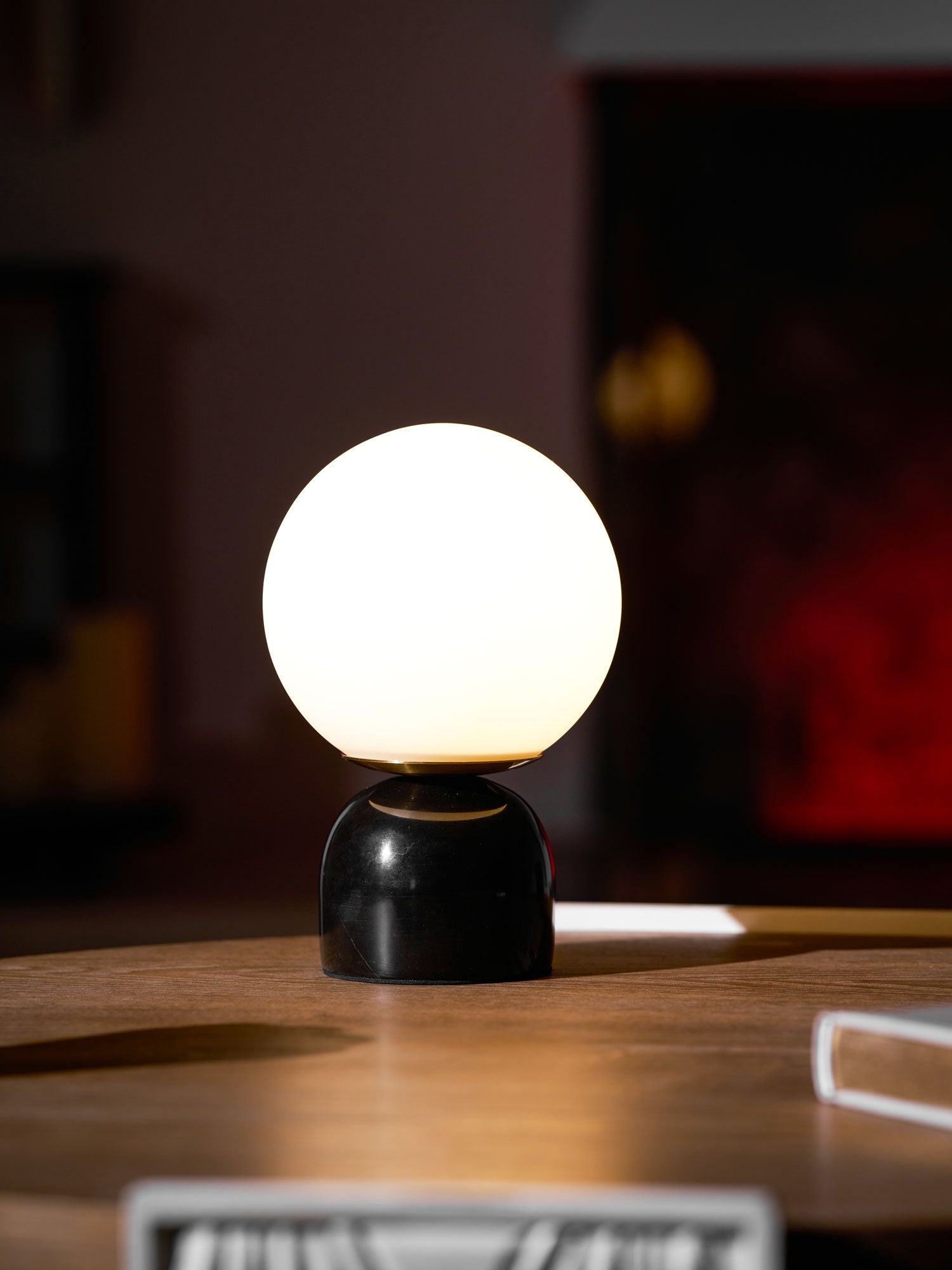 Marble Table Lamp 9.1 in (23.0 cm) Glass Globe Indoor Ambient Lighting Minimalist Modern Desk Light | Thomler