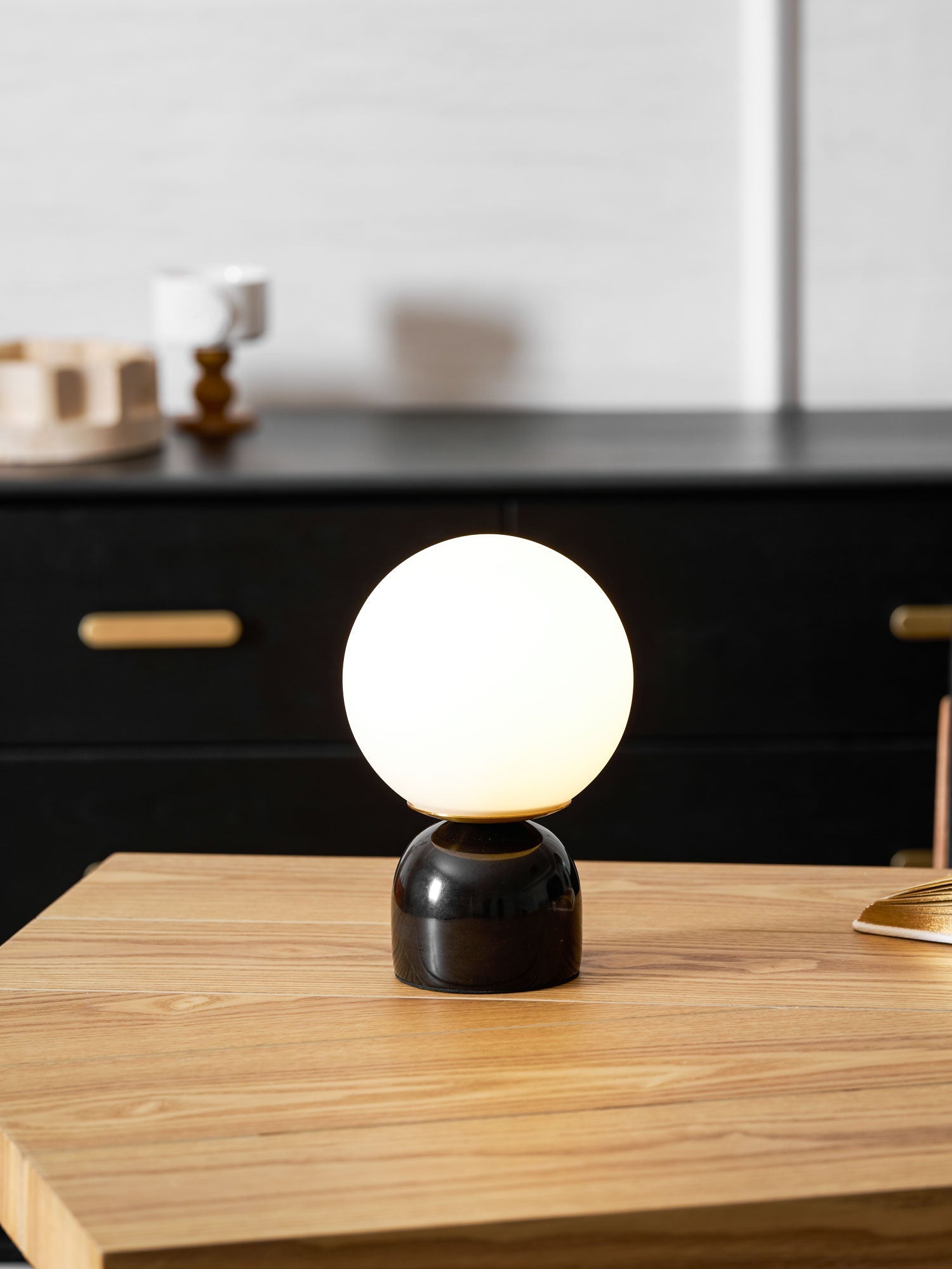 Marble Table Lamp 9.1 in (23.0 cm) Glass Globe Indoor Ambient Lighting Minimalist Modern Desk Light | Thomler