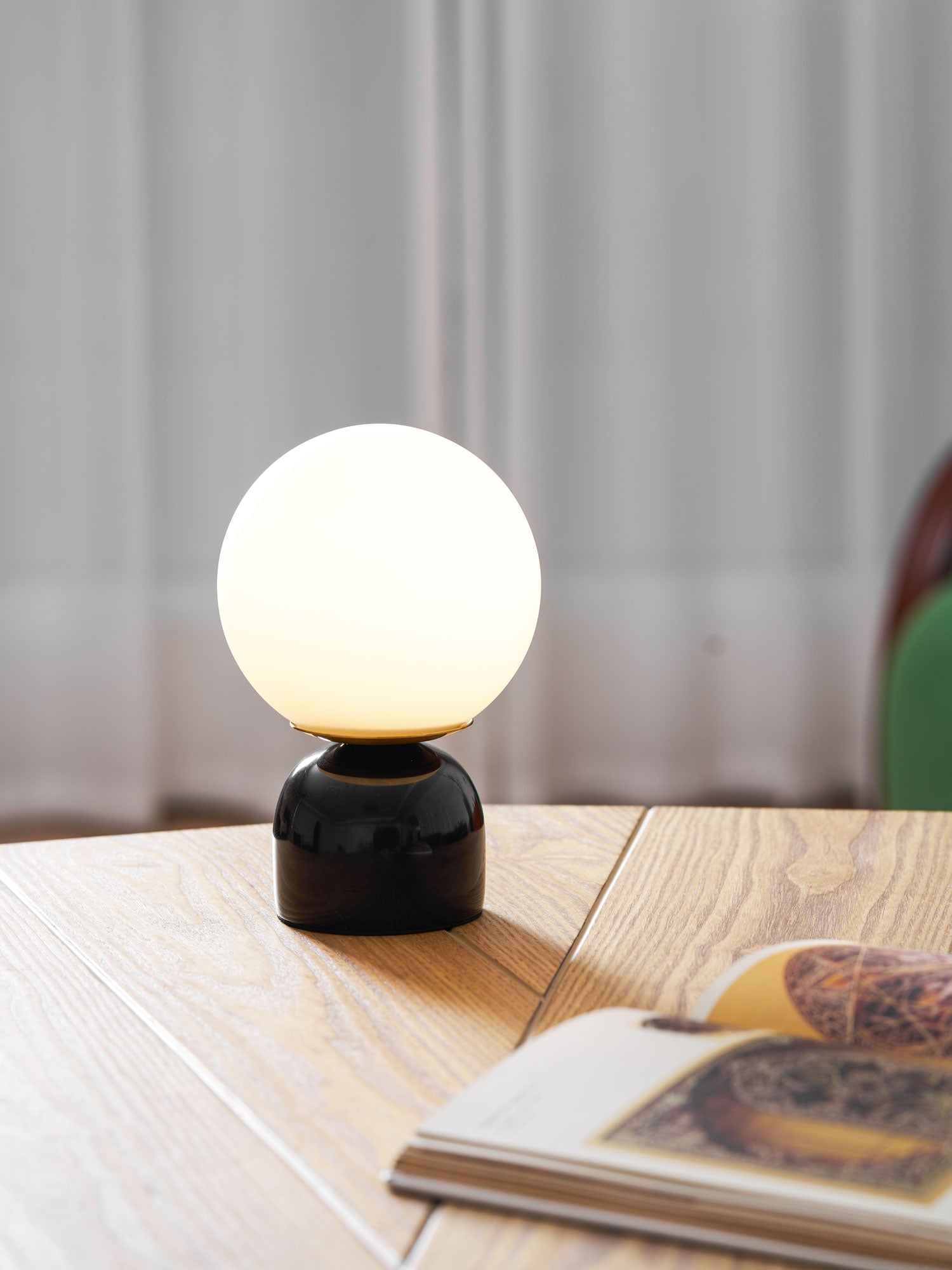 Marble Table Lamp 9.1 in (23.0 cm) Glass Globe Indoor Ambient Lighting Minimalist Modern Desk Light | Thomler