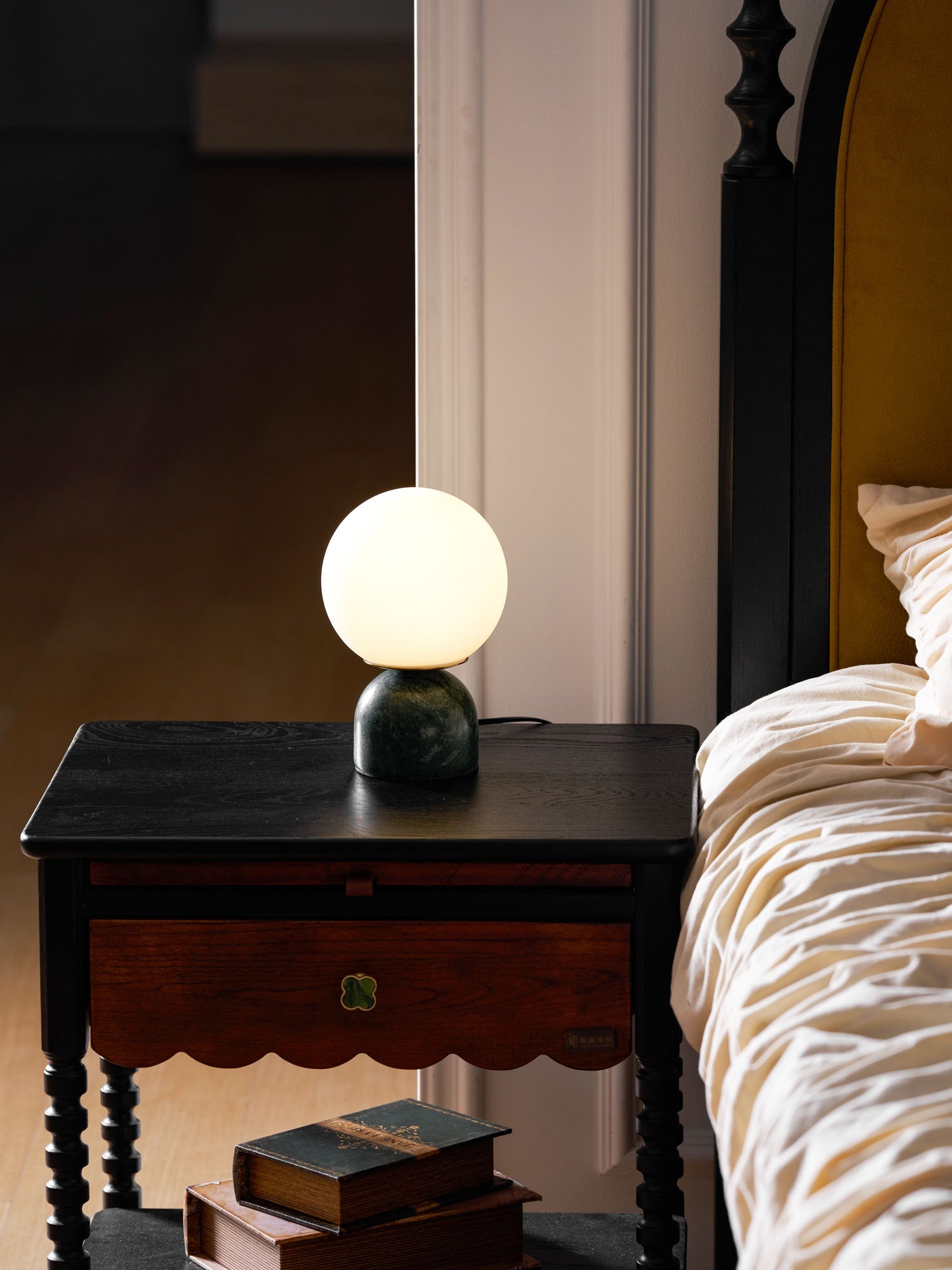 Marble Table Lamp 9.1 in (23.0 cm) Glass Globe Indoor Ambient Lighting Minimalist Modern Desk Light | Thomler
