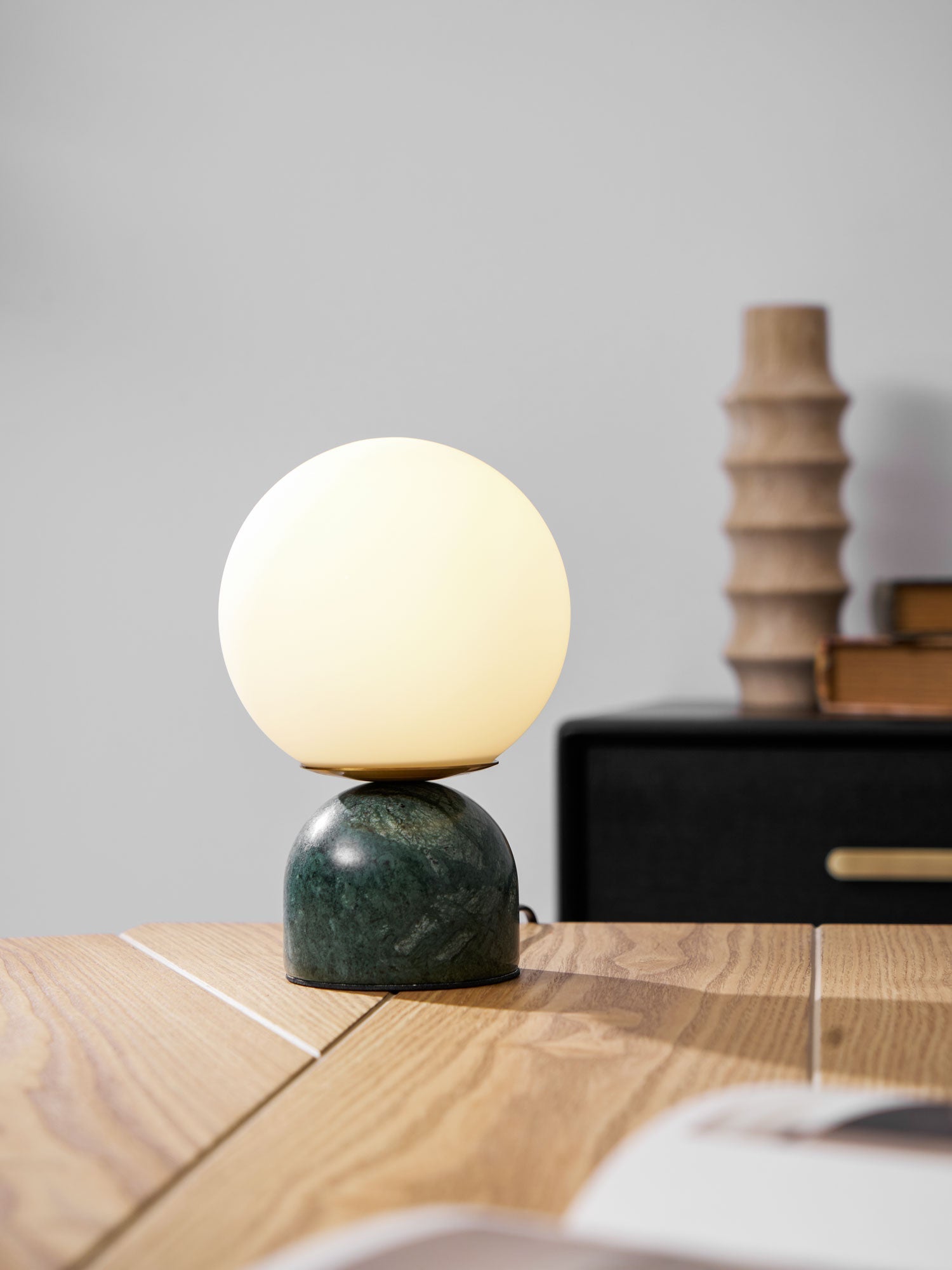 Marble Table Lamp 9.1 in (23.0 cm) Glass Globe Indoor Ambient Lighting Minimalist Modern Desk Light | Thomler