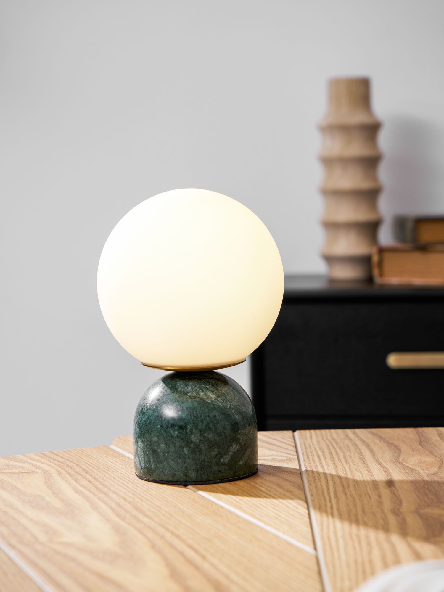 Marble Table Lamp 9.1 in (23.0 cm) Glass Globe Indoor Ambient Lighting Minimalist Modern Desk Light | Thomler