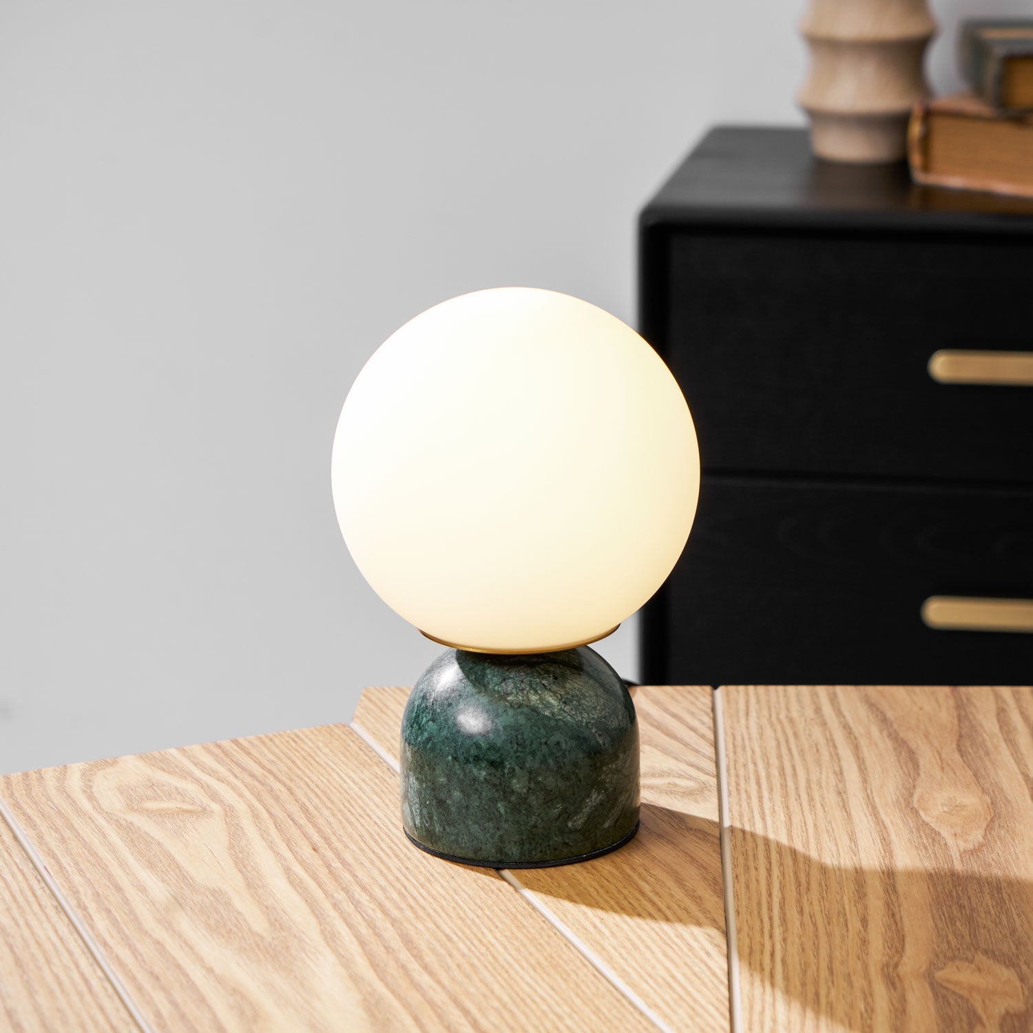 Marble Table Lamp 9.1 in (23.0 cm) Glass Globe Indoor Ambient Lighting Minimalist Modern Desk Light | Thomler