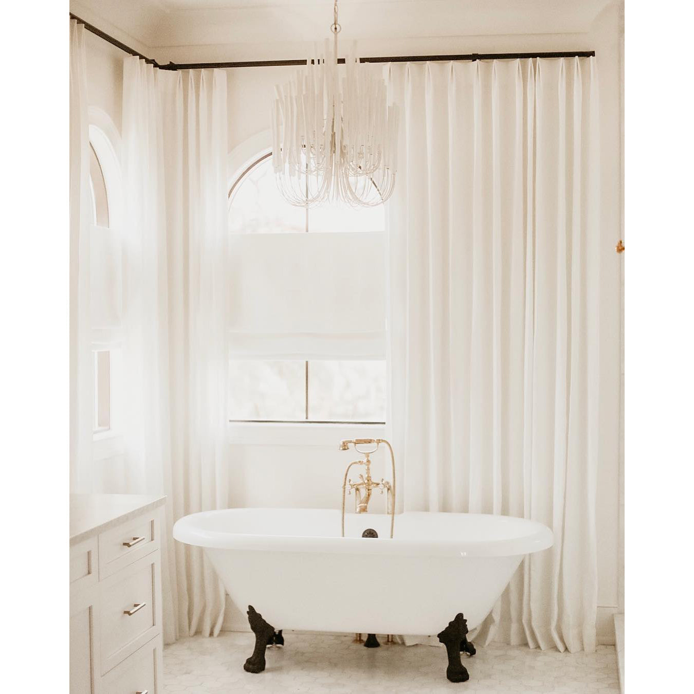 Chandelier Metal 20 in Ivory Modern Dining Room Ceiling Light Decorative Fixture | Thomler